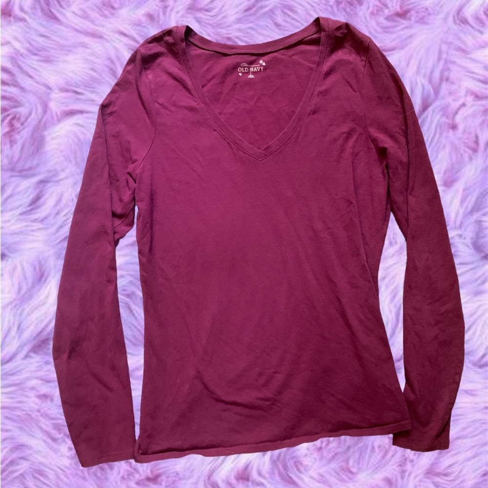 Old navy long sleeve shirt
